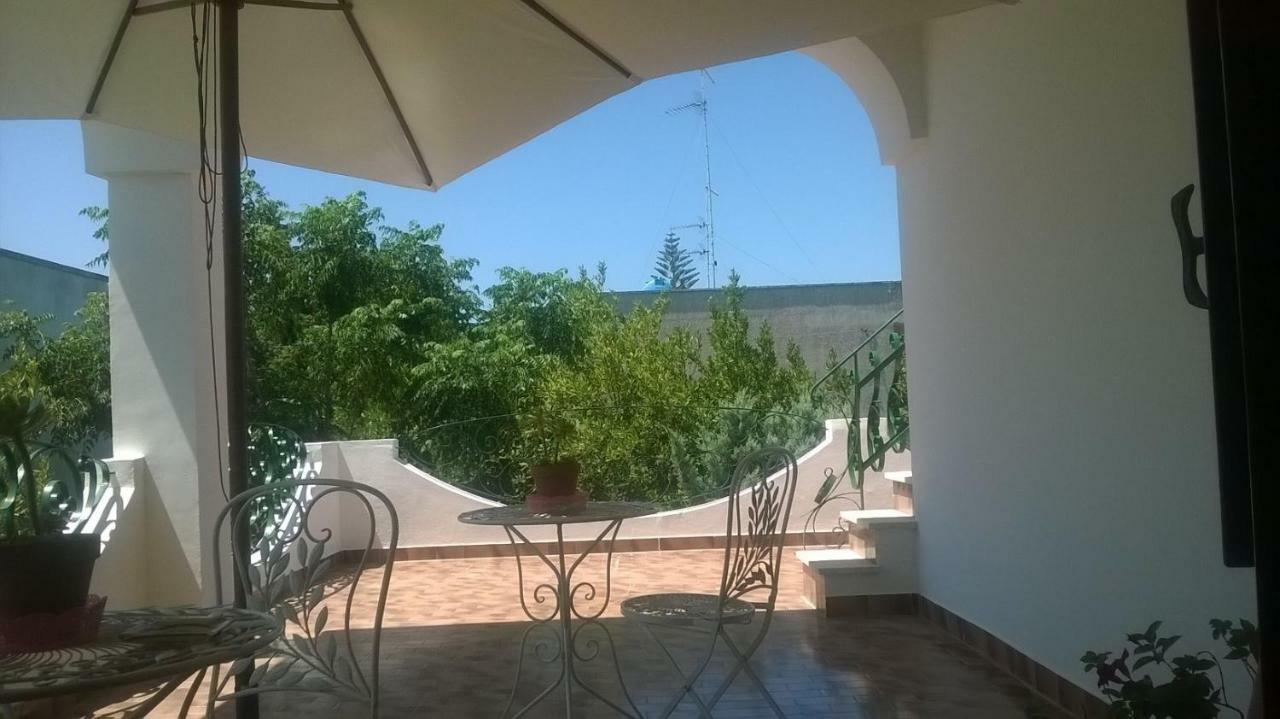 B&B Il Villino Torre Dell'Orso Exterior foto